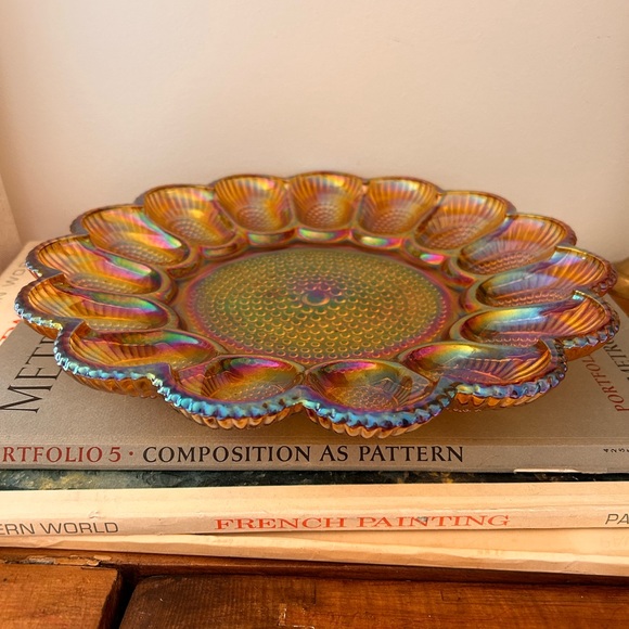 SOLD- Carnival glass devilled egg plate - Picture 4 of 4